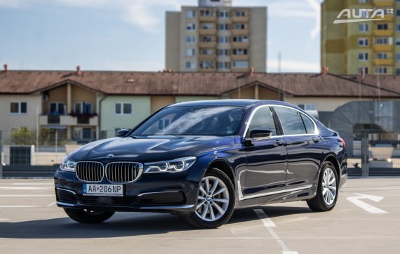 BMW Rad 7 740Ld Pure Excellence LWB xDrive 235kW AT/8 2016 / AJ NA SPLÁTKY / PROTIÚČET
