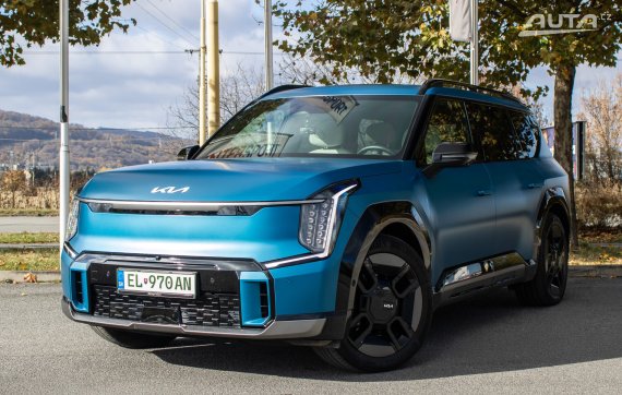 Kia EV9 99,8 kWh GT-Line 1st Edition AWD, 283kW (2024) / AJ NA SPLÁTKY / PROTIÚČET /