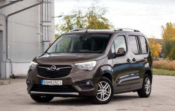 Opel Combo Life 1.5 CDTI Innovation / 96kW / M6 / ZÁRUKA / AJ NA SPLÁTKY / PROTIÚČET