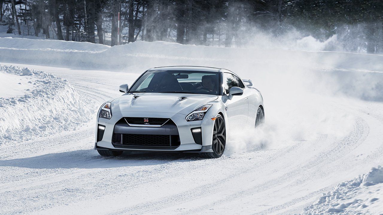 Nissan GTR winter